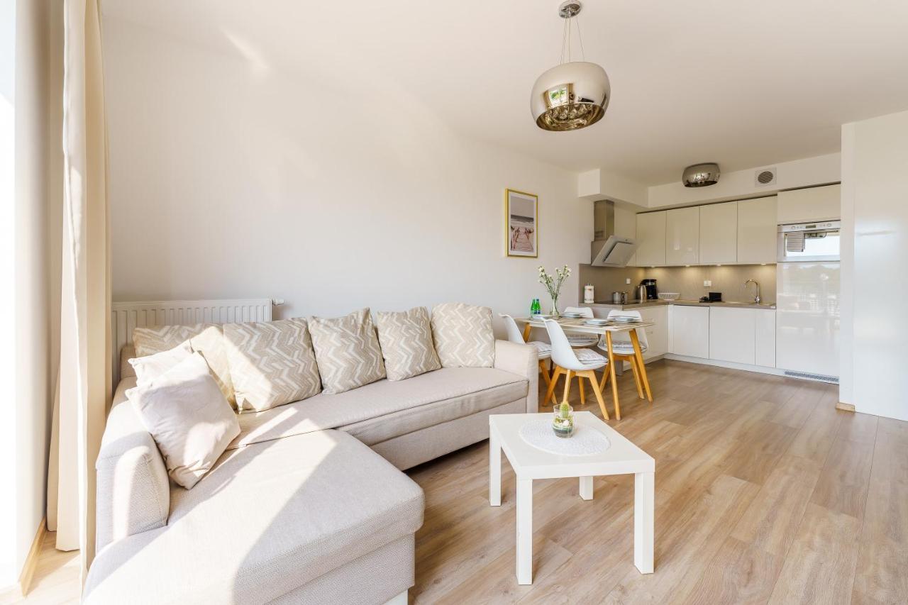 Apartament Solna 11A/404 코워브제크 외부 사진